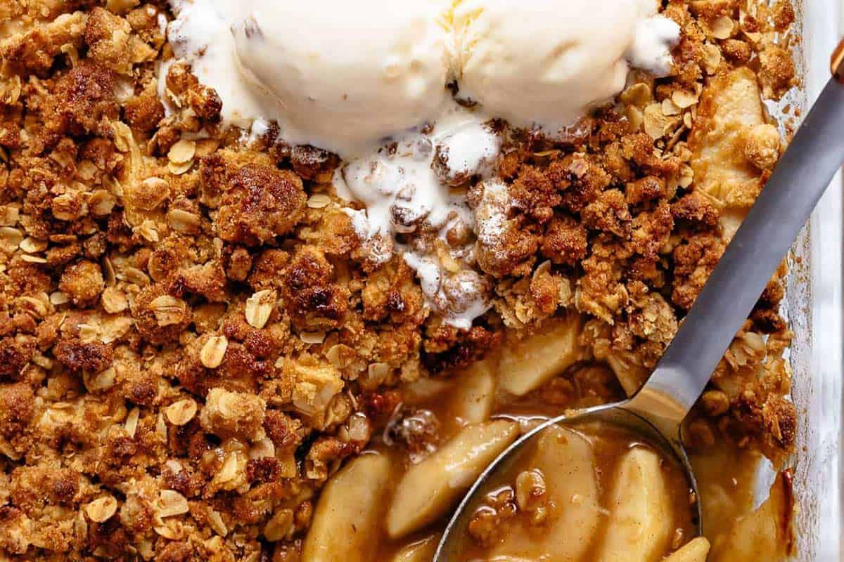 close-up shot of the apple crumble filling with sliced apples