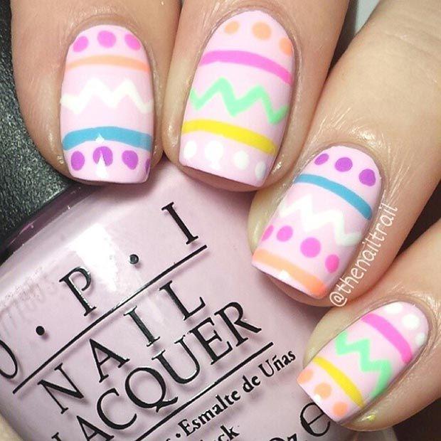 Nail art design with a geometric egg pattern