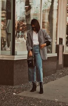 woman with a relaxed, effortless style