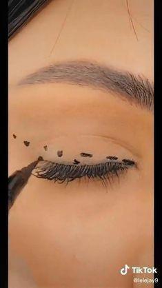dot to dot winged eyeliner tutorial