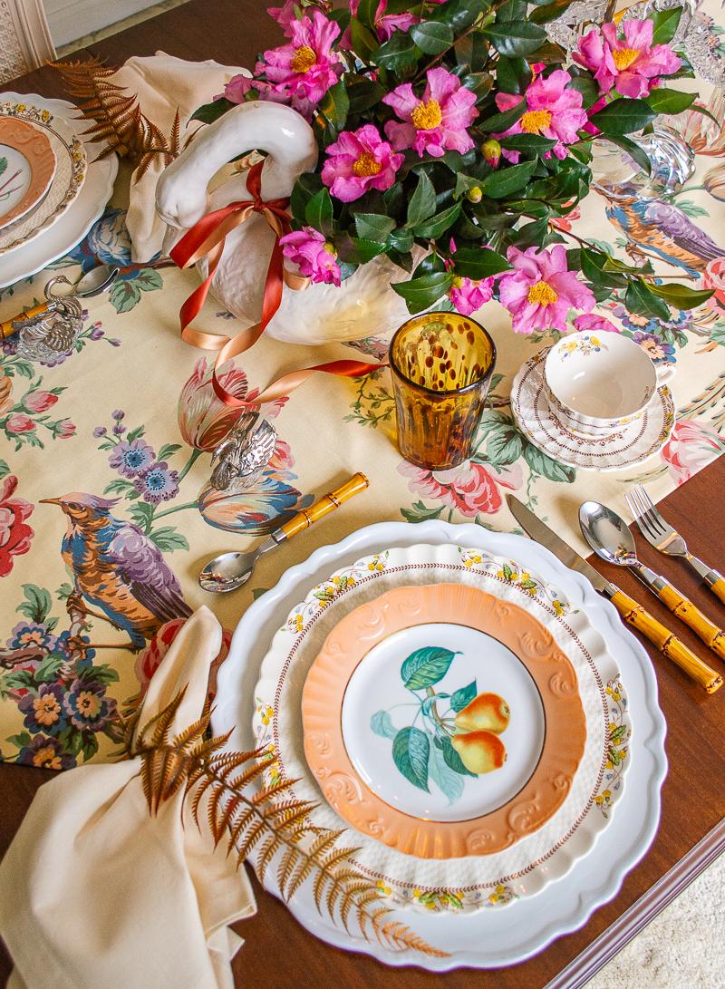 maximalist thanksgiving table decor