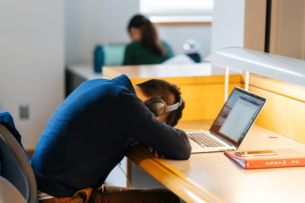student feeling guilty for taking a study break