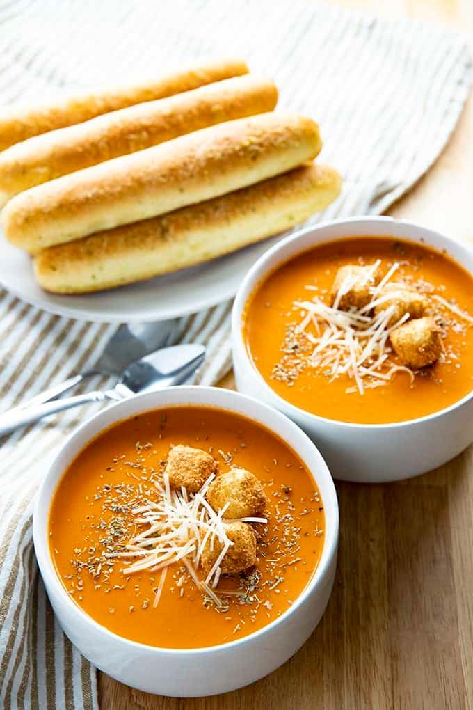creamy tomato soup in crockpot