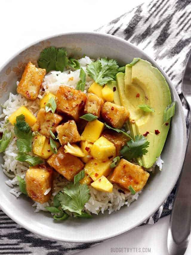 overhead shot of assembled spicy mango tofu bowl