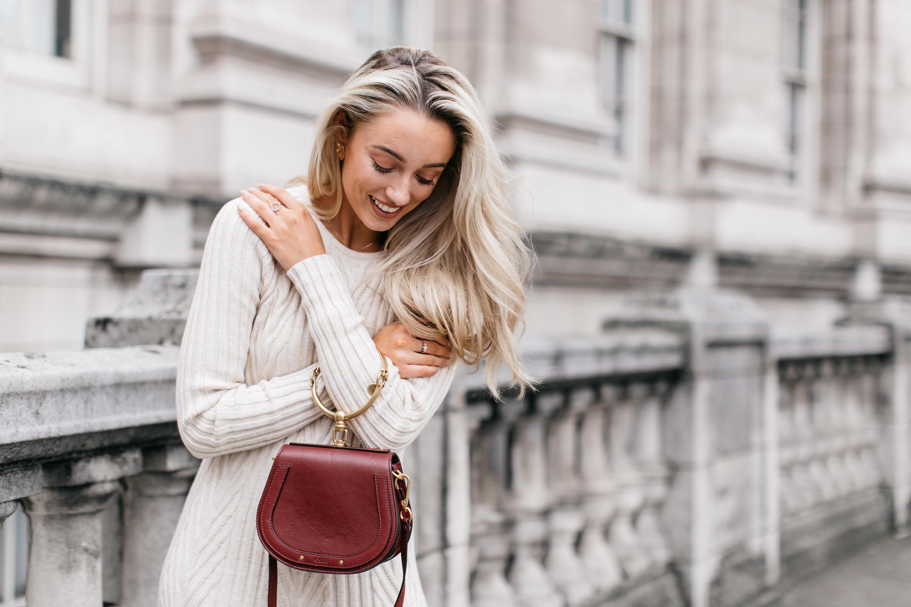 fashion blogger giving styling tips