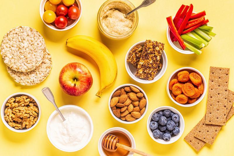 healthy snacks and meals for students