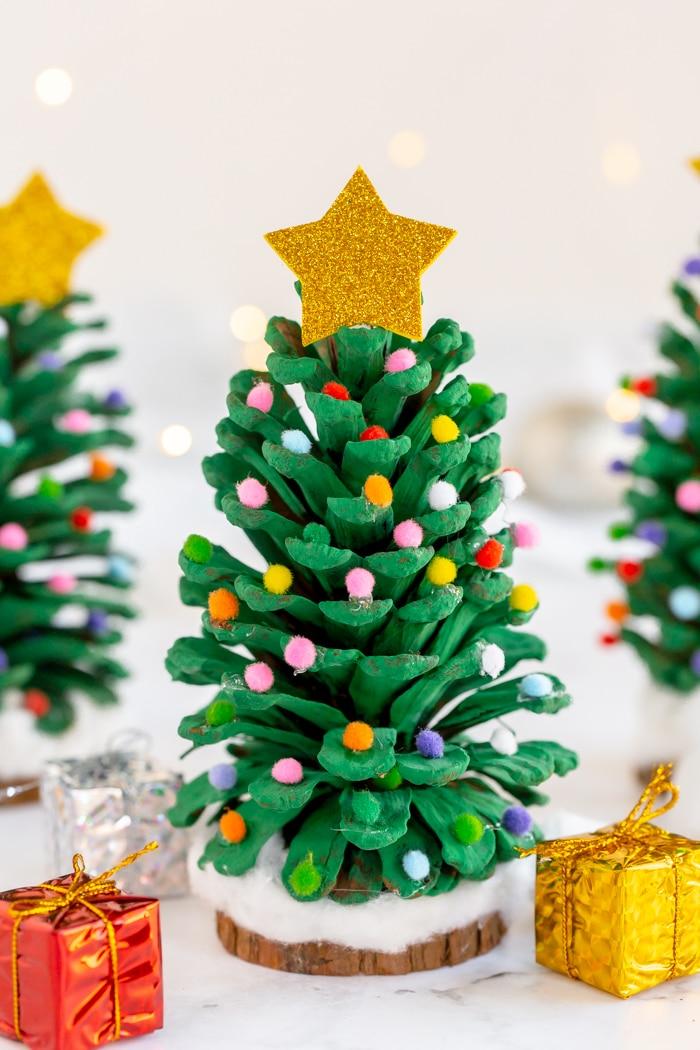 diy pinecone christmas trees