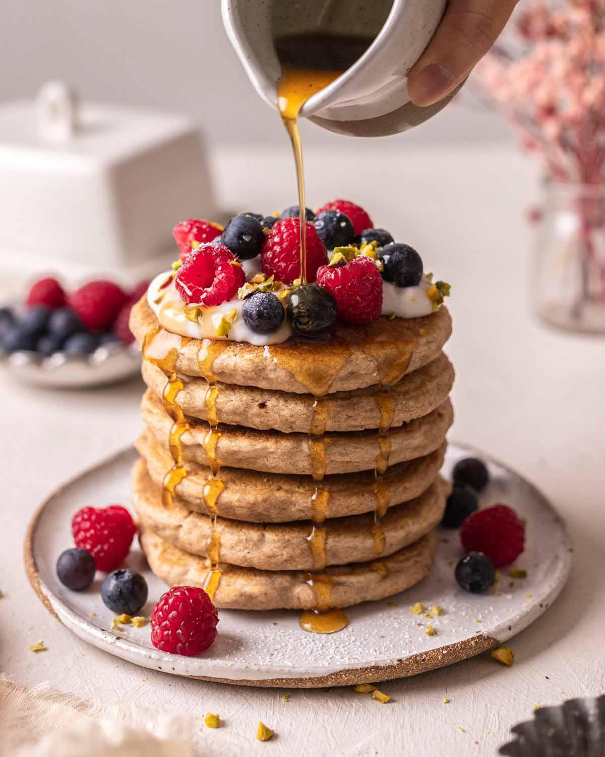 Whole wheat pancakes with fruit