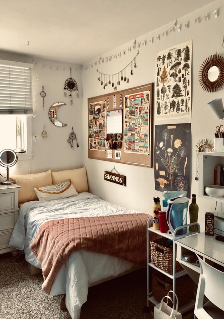 cozy dorm room