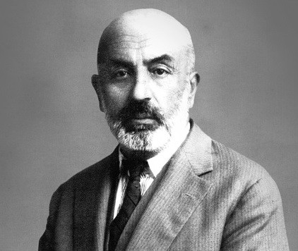 The Pioneer Woman's Chili recipe being served in a bowl