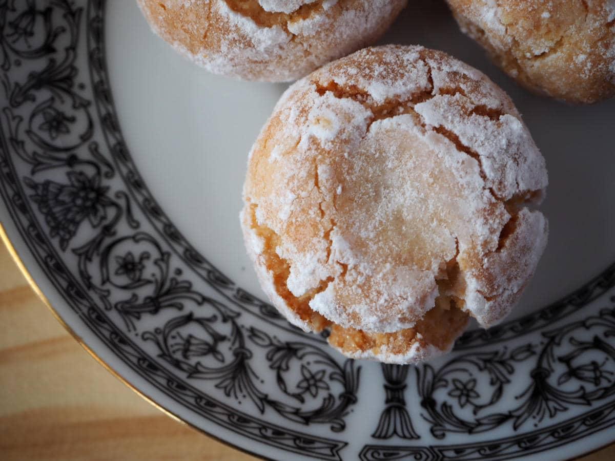 close up of gluten-free Amaretti cookies on a plate
